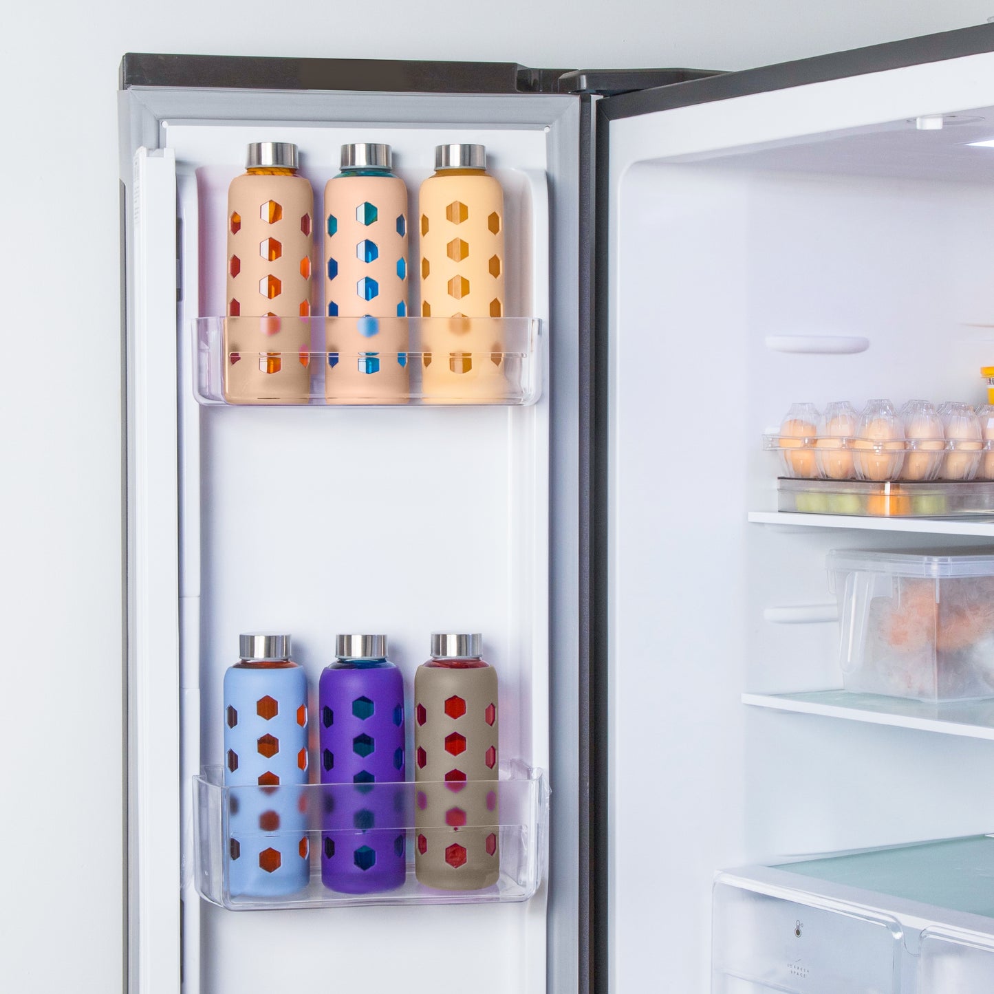Micebay Glass Juice Bottles with Lids and Silicone Sleeves 18 oz, 4-Pack Reusable Clear Glass Water Bottles with Stainless Steel Airtight Cap for Juicing, Refrigerator, BPA Free Leak-Proof Drinking Jar